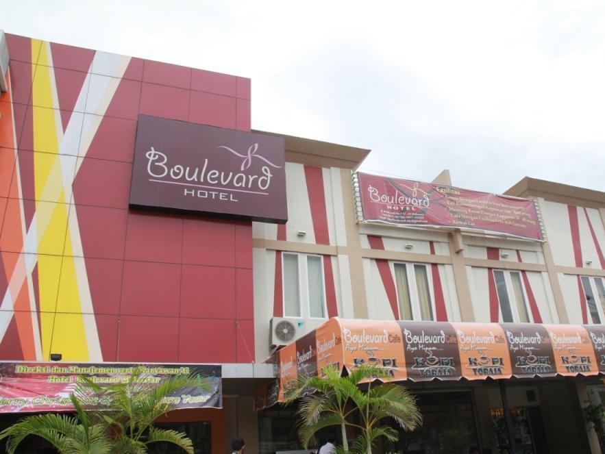 Boulevard Hotel Makassar Exterior foto