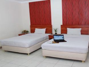 Boulevard Hotel Makassar Exterior foto